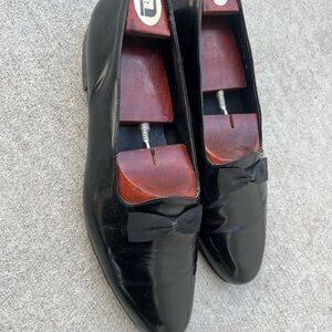 Classic Black Men's patent leather opera pump size 14N